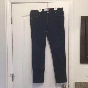 CAbi skinny jean